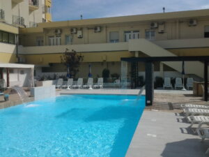 PISCINE HOTEL